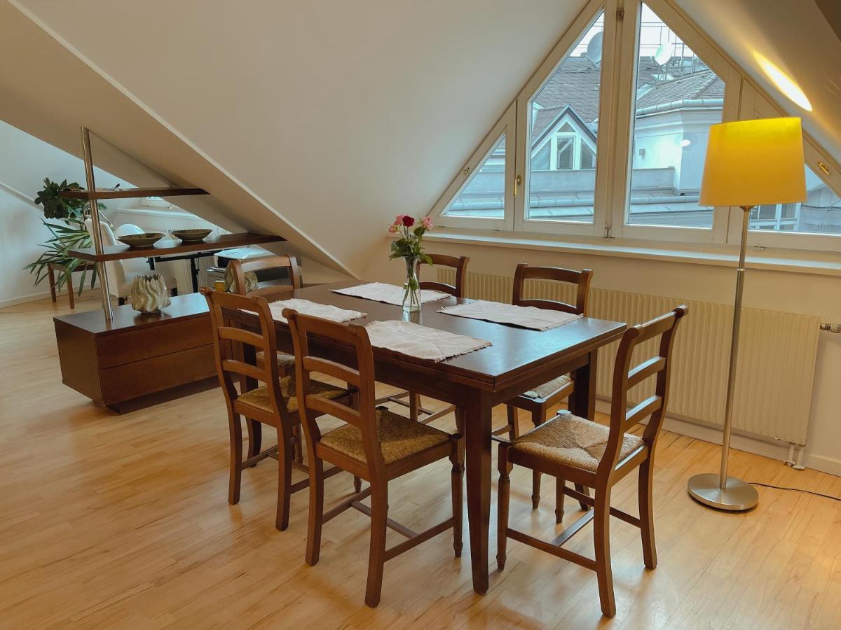 Luxury 150M2 Suite In Most Desirable Area Of Historic Central Wenen Buitenkant foto